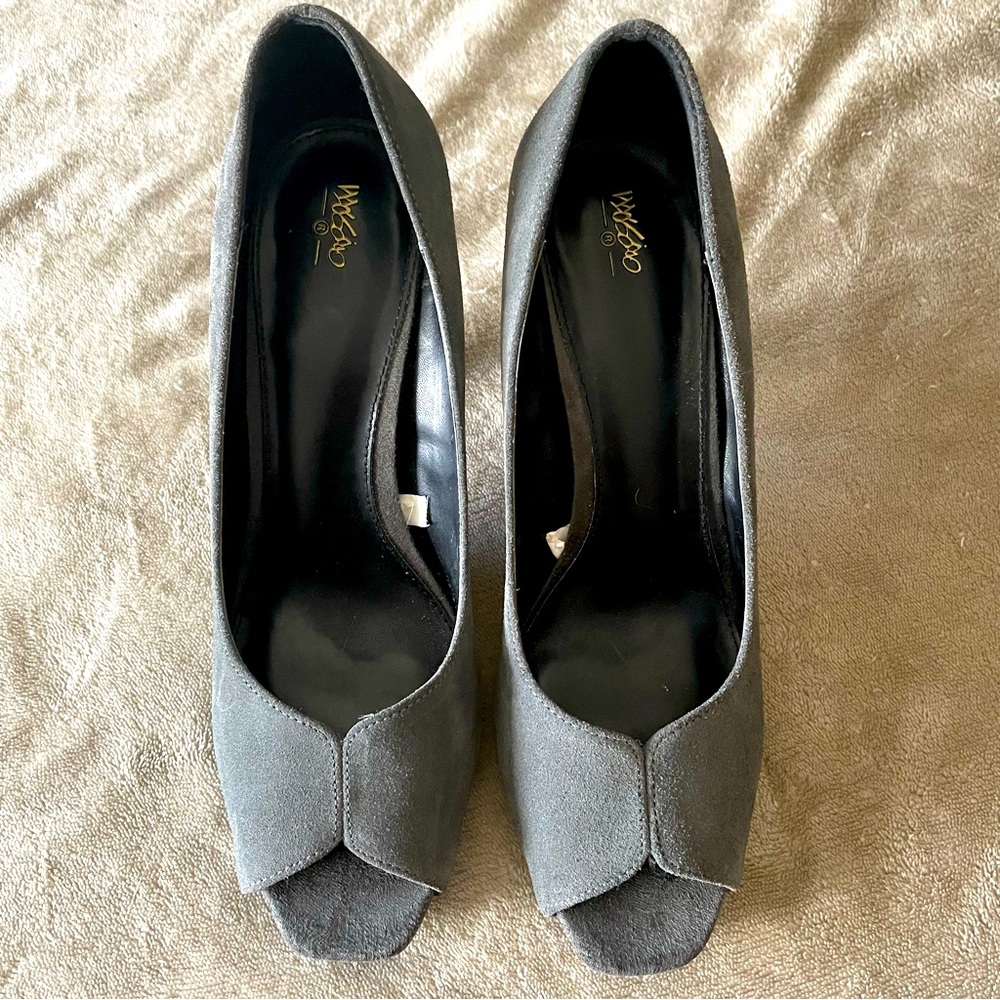 Mossimo grey suede open-toe 4 inch high heels